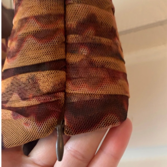 XS - Zara Abstract Corset Top - Picture 4 of 7